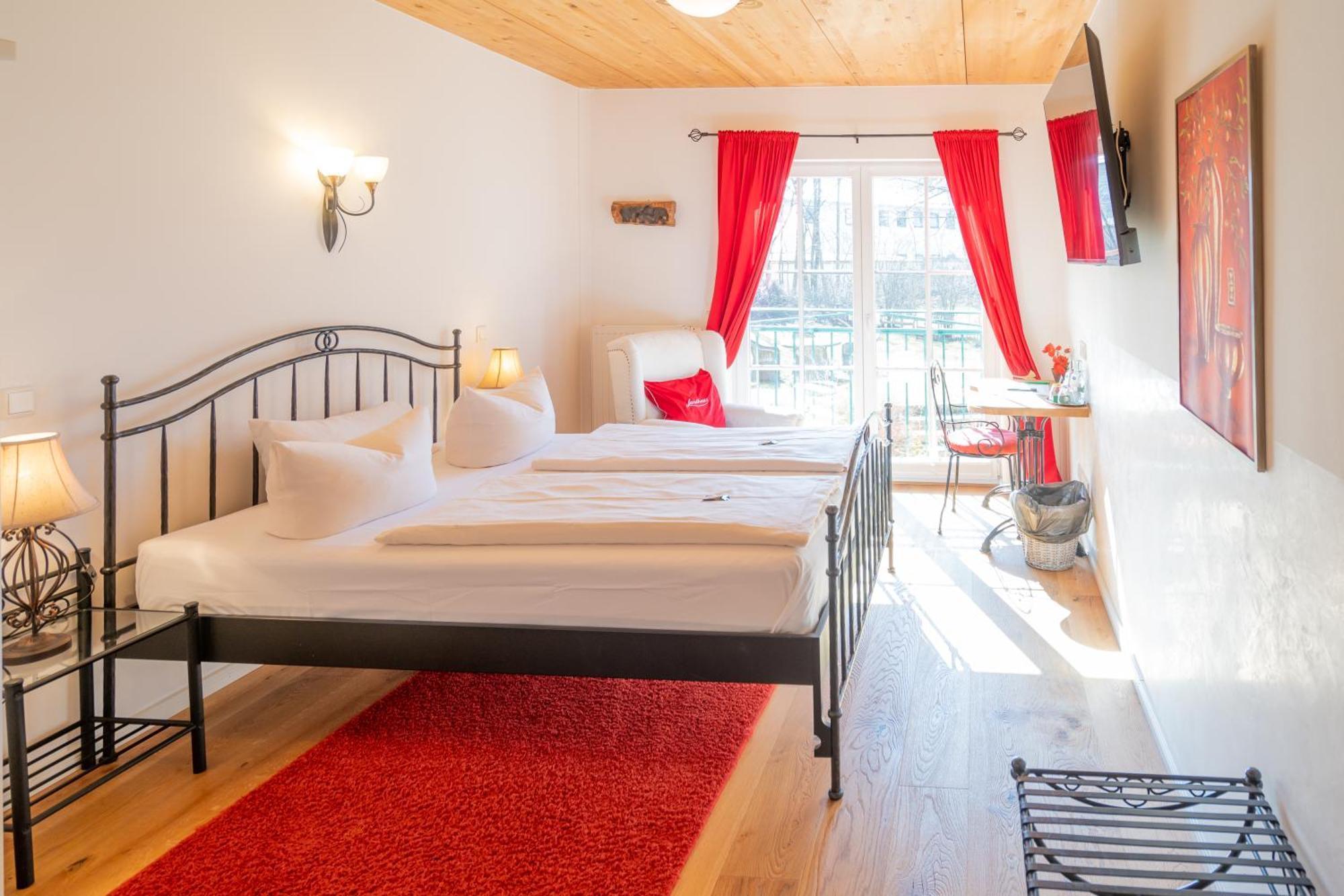 Landhaus Hotel Wolfratshausen Zewnętrze zdjęcie