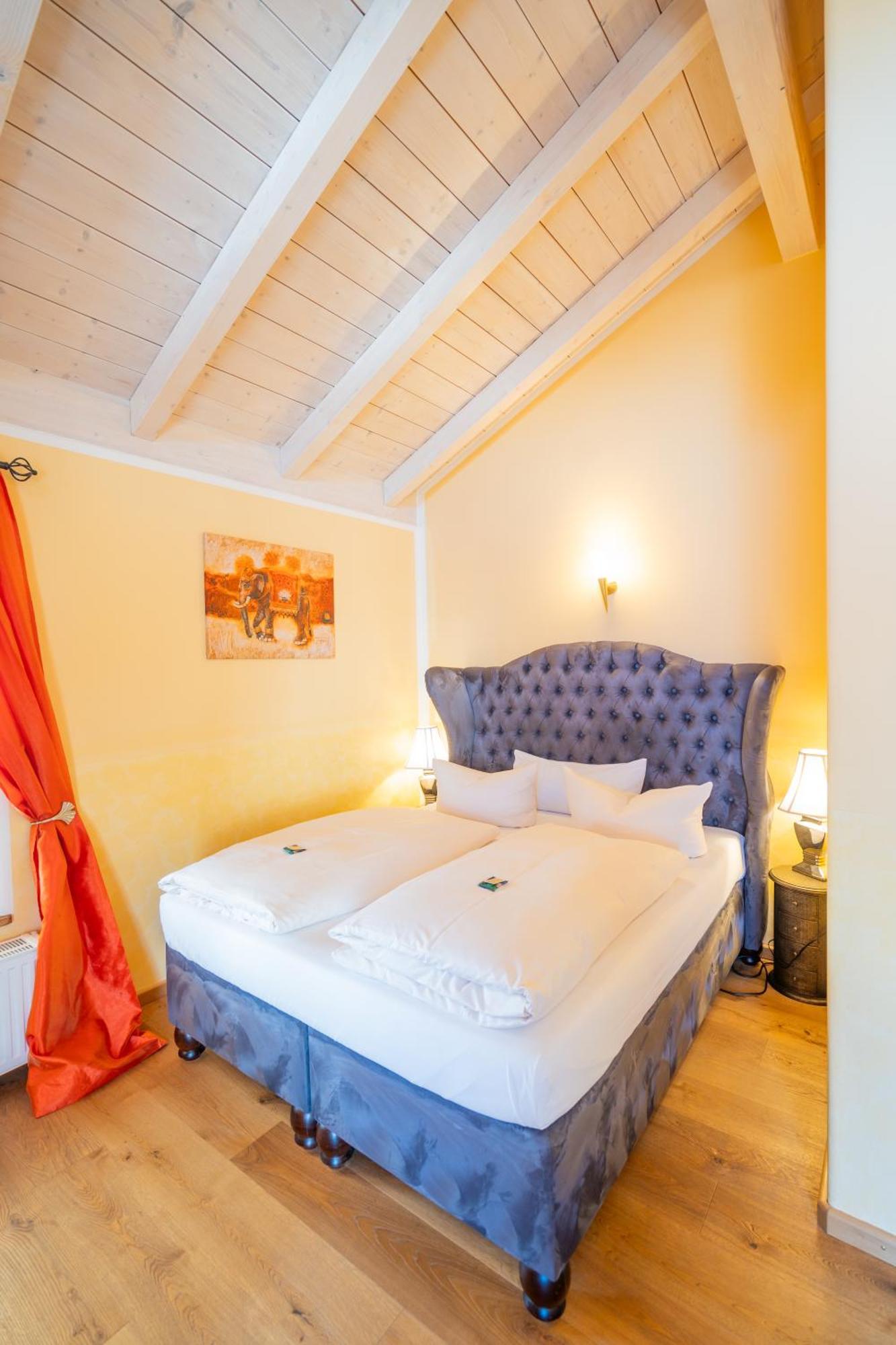 Landhaus Hotel Wolfratshausen Zewnętrze zdjęcie