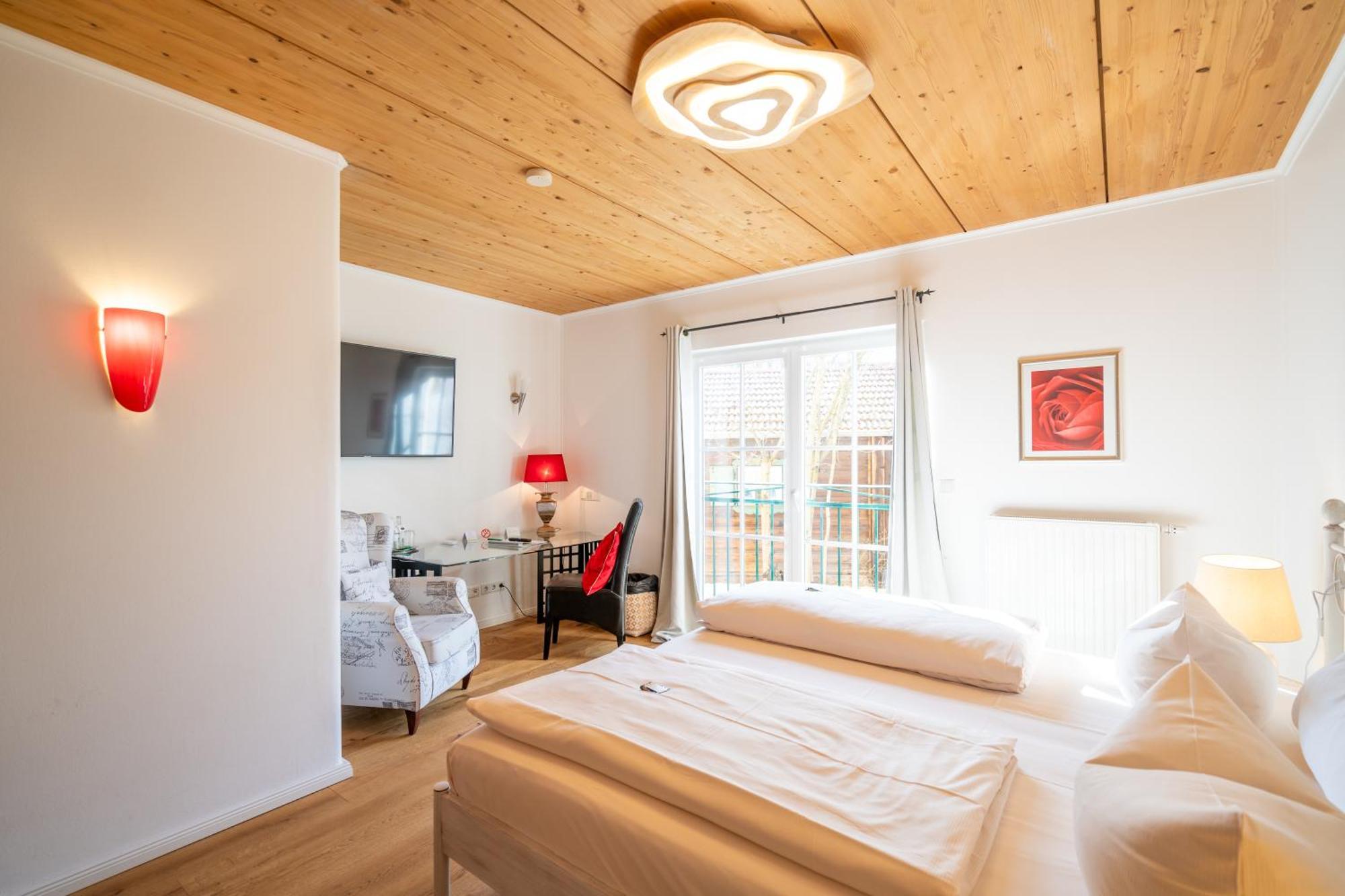 Landhaus Hotel Wolfratshausen Zewnętrze zdjęcie