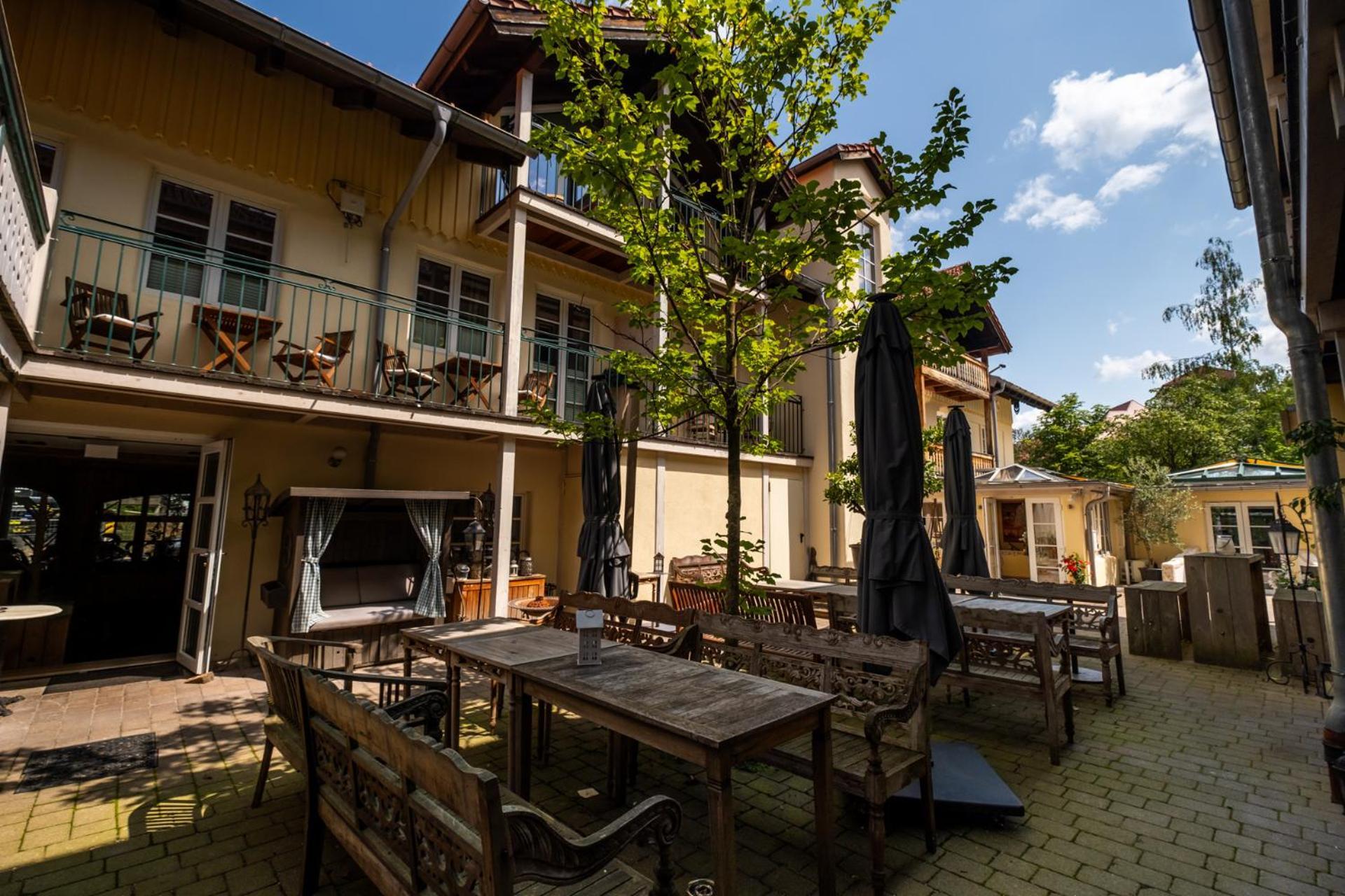 Landhaus Hotel Wolfratshausen Zewnętrze zdjęcie