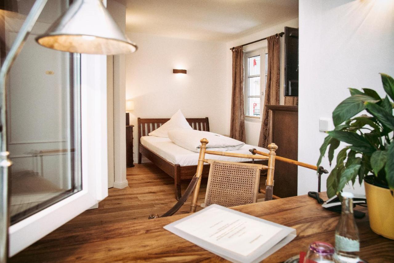 Landhaus Hotel Wolfratshausen Zewnętrze zdjęcie